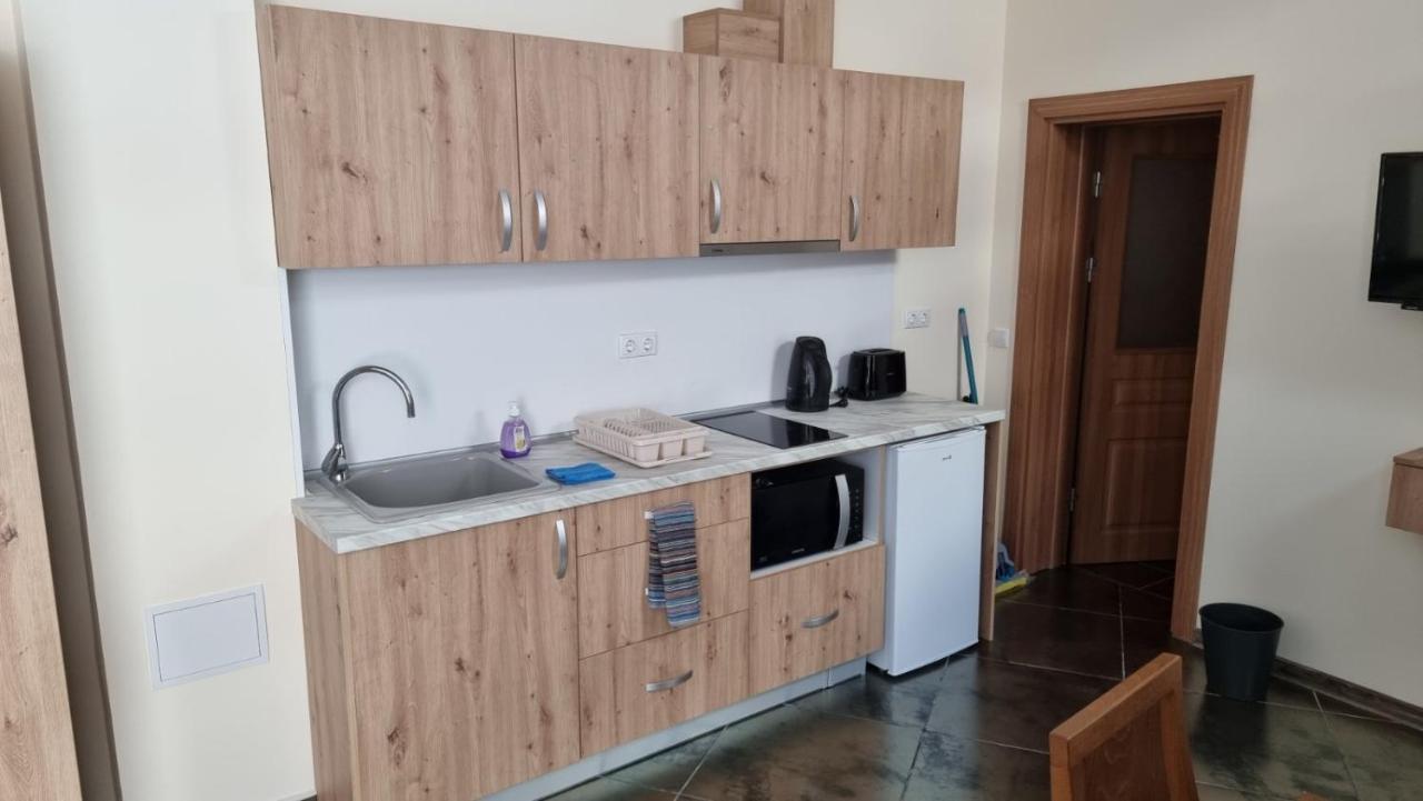 Бутикови Студиа Брита Kranevo Exteriör bild
