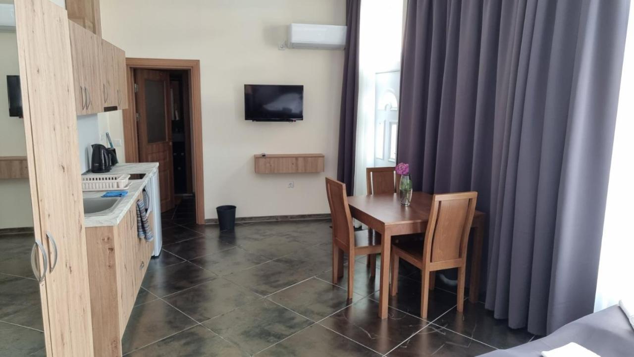 Бутикови Студиа Брита Kranevo Exteriör bild
