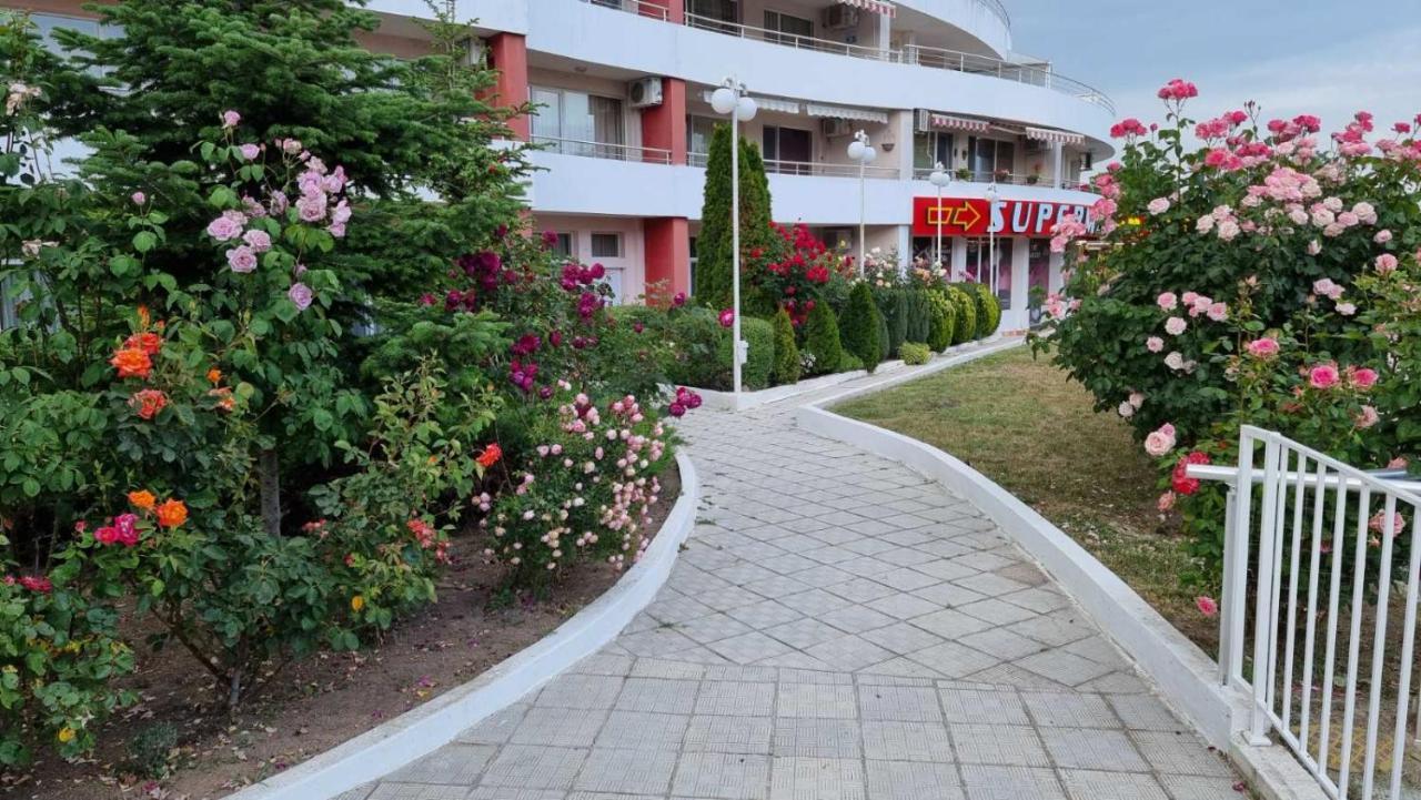 Бутикови Студиа Брита Kranevo Exteriör bild